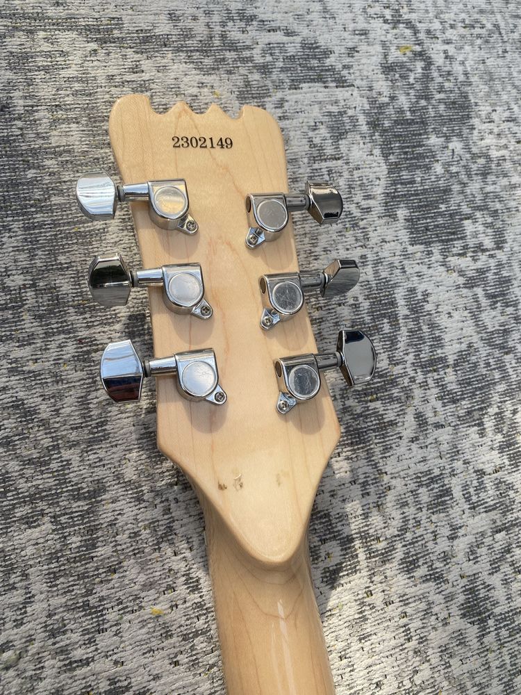 Univox Hi-Flier Phase IV gitara Kurt Cobain