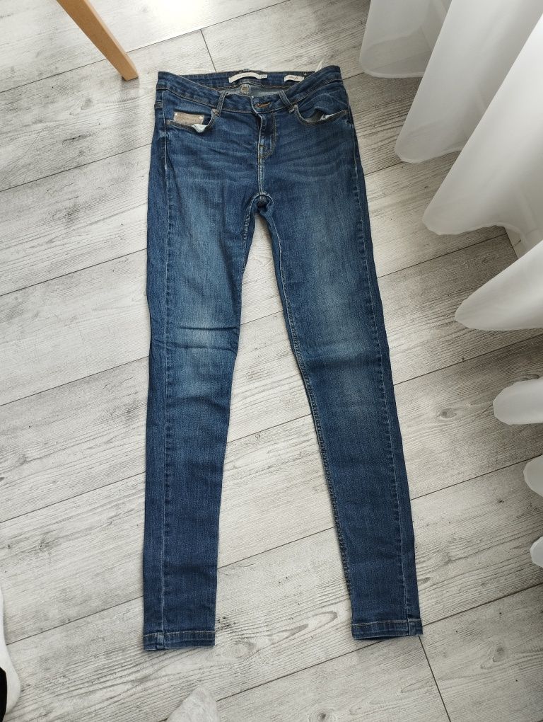 Jeansy Reserved Slim fit rozm 36