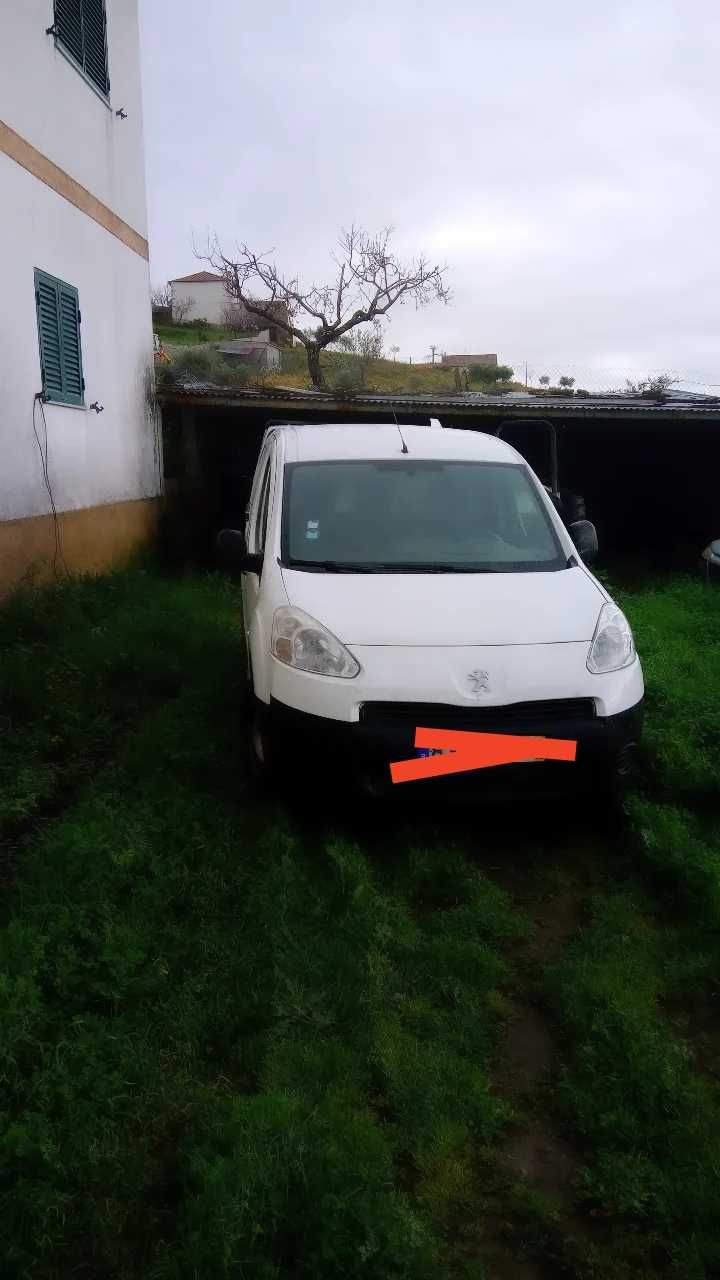 Carrinha Peugeot isotérmica