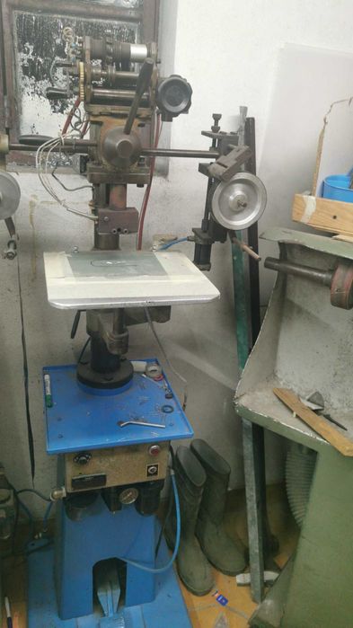 máquinas de grifar e numerar