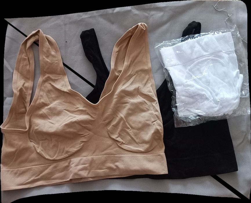 Набір бесшовних бюстгальтерів-топів (бра-топи).