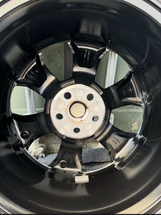 Nowe Koła Alufelgi Land Rover Defender 20” Pirelli 255/60/20 Oryginał