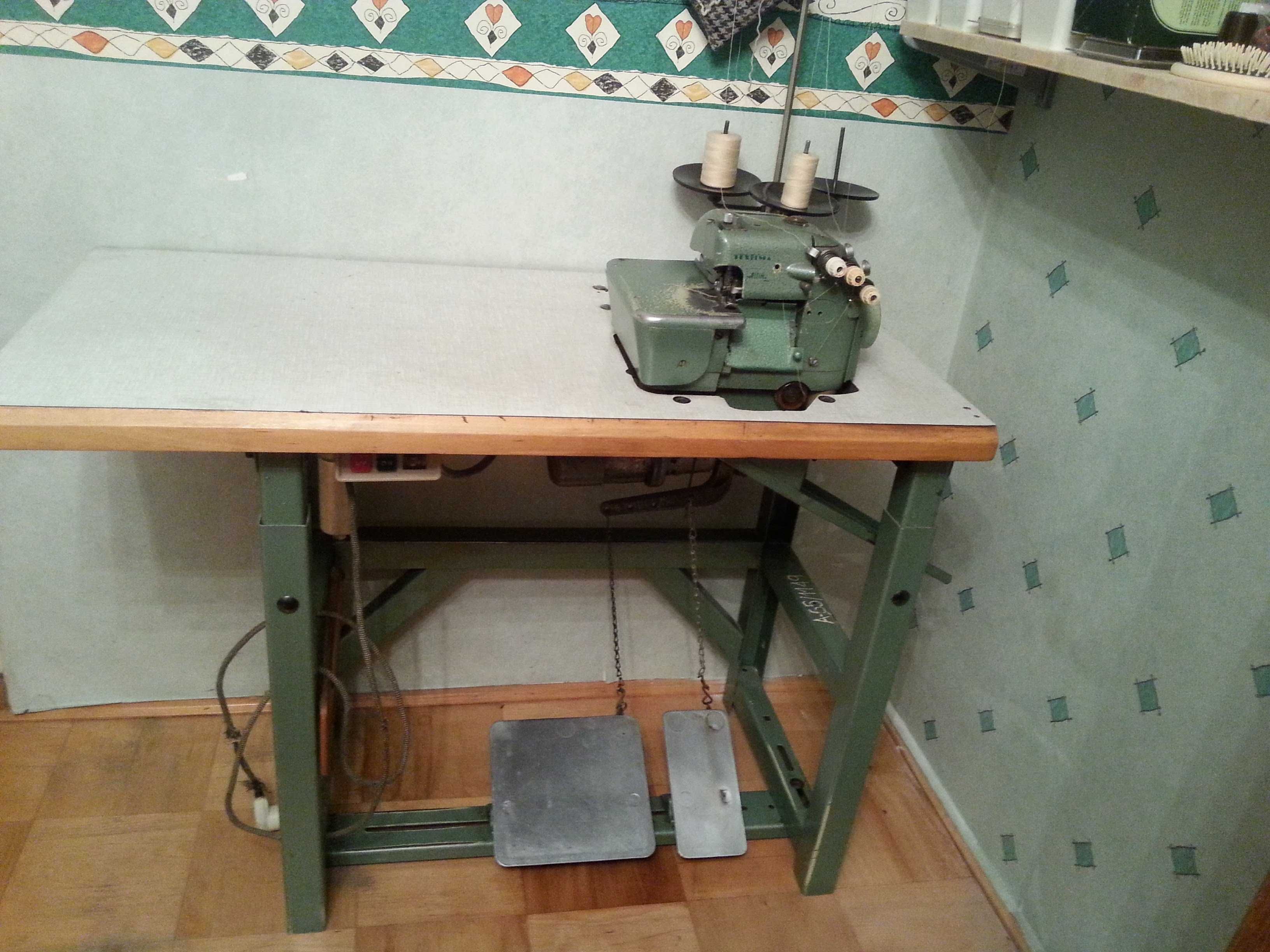 sprzedam overlok Textima