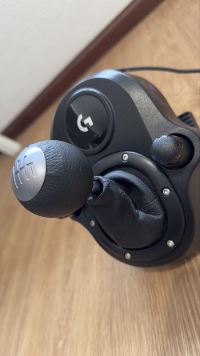 Volante g29 + cambio de marchas incluido