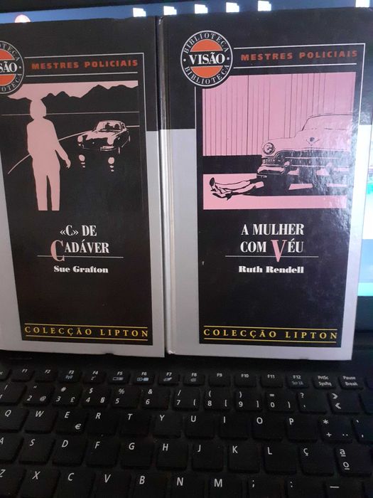Livros Policiais Antigos