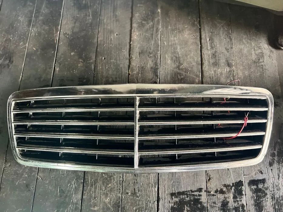 Mercedes-Benz CLK A208 C208 1999 Atrapa grill