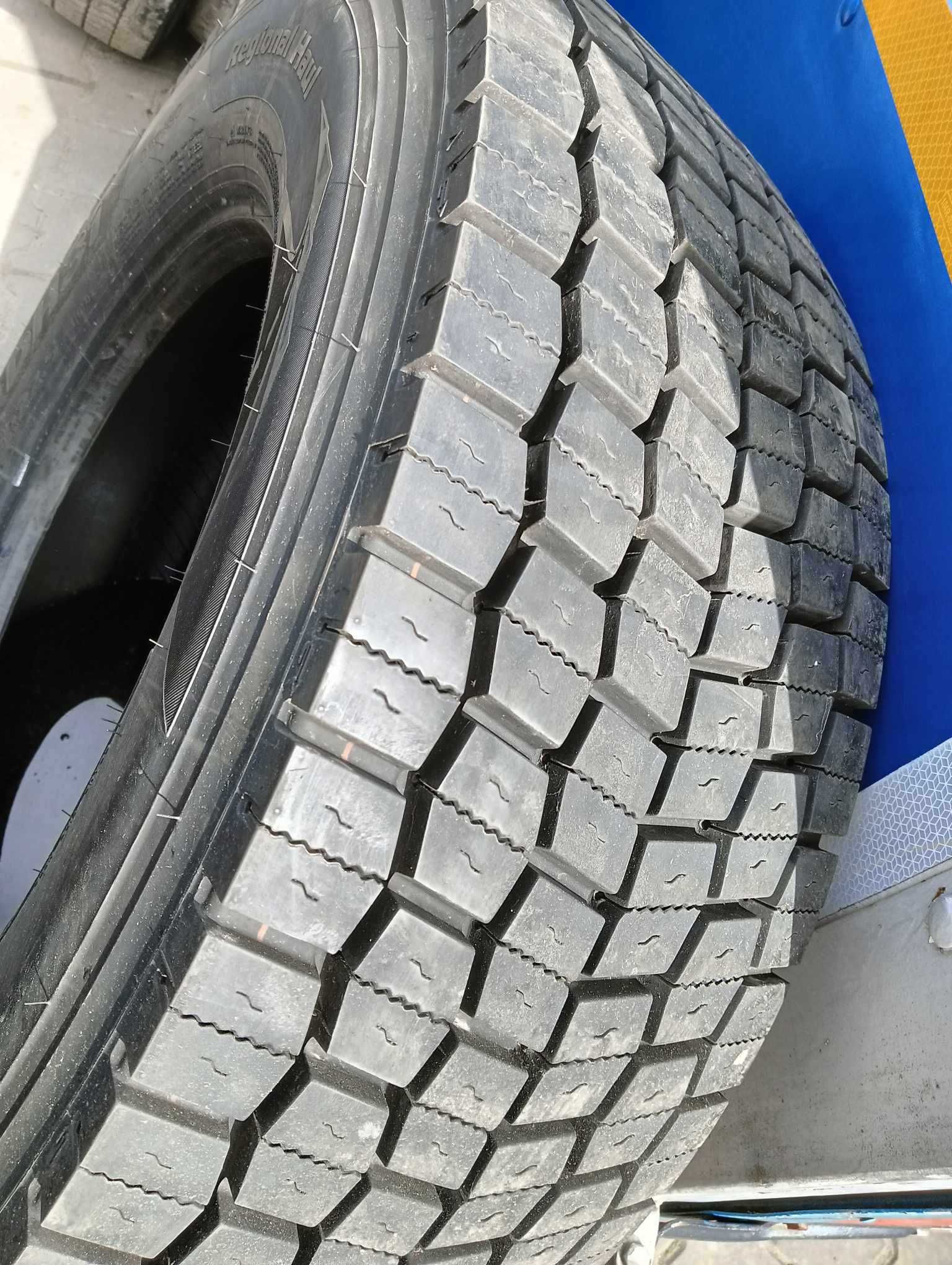 Opona Hankook 315/70R22.5 Smart Flex DH31