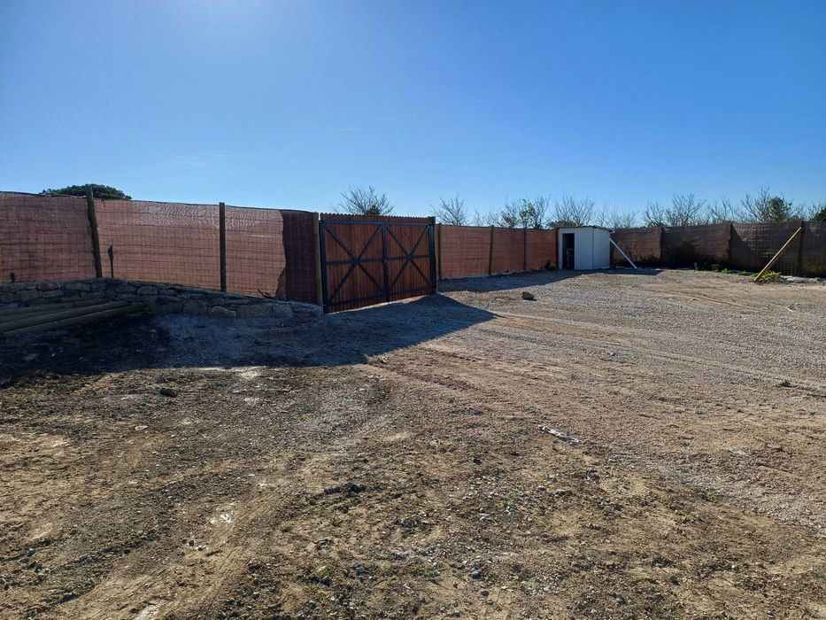 Terreno rústico 3000 m2 - 2 min praia magoito até  9 de NOVEMBRO