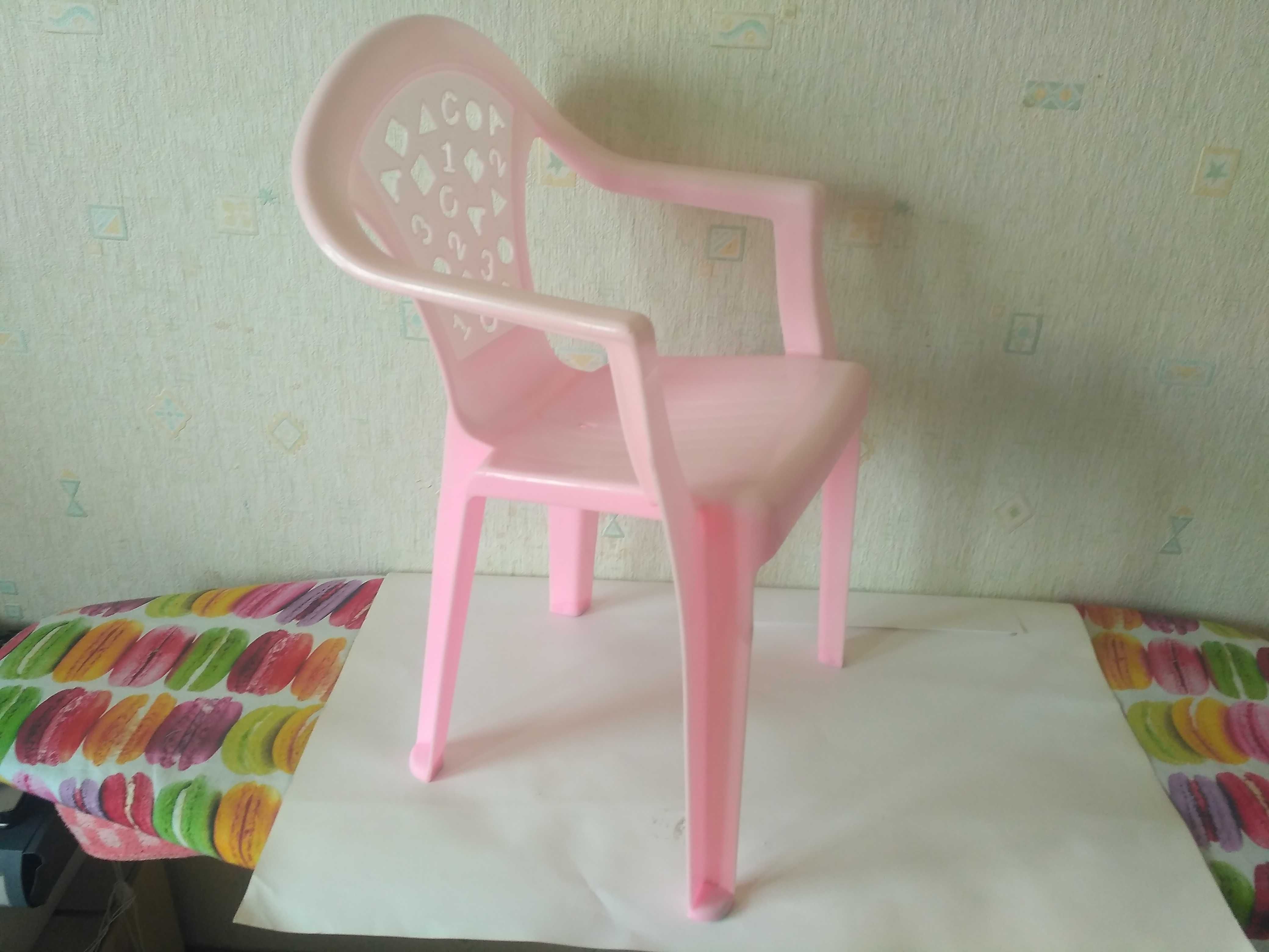 Дитячий стілець,стільчик пластиковий. Детский стульчик пластиковый.