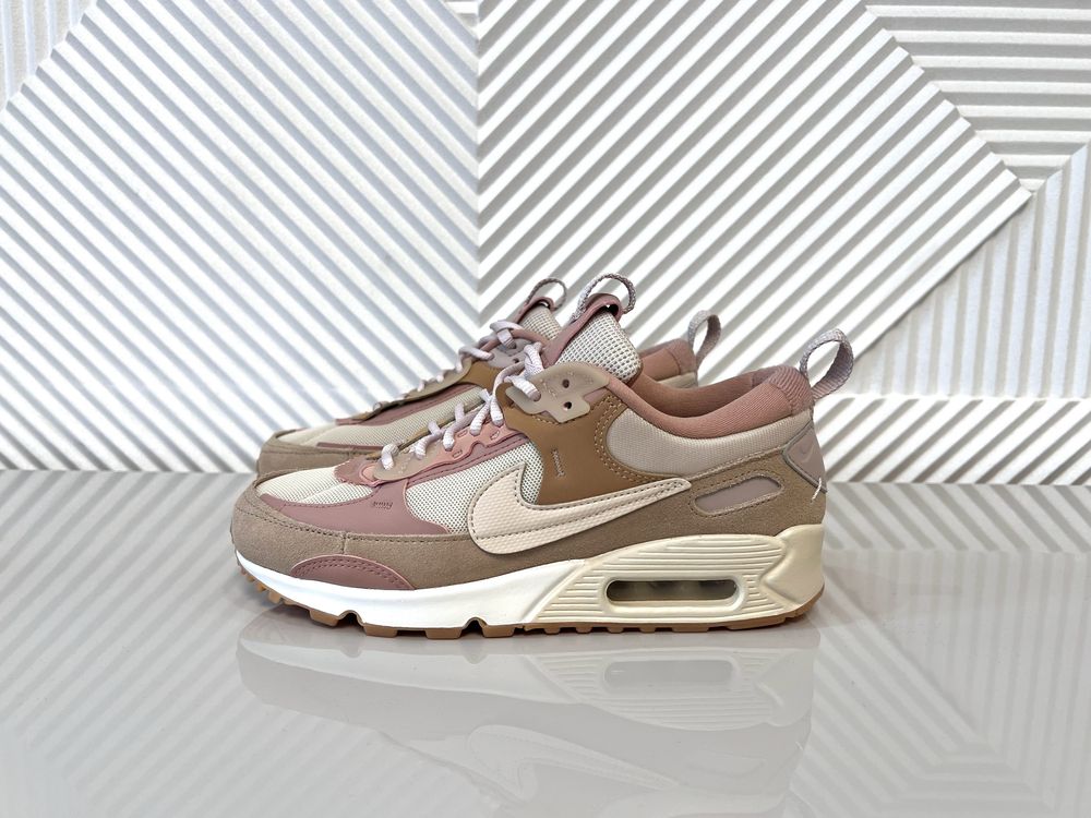 Нові NIKE W AIR MAX 90 FUTURA оригінал!