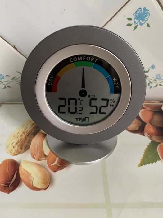 Цифровий термогигрометр TFA Dostmann COSY