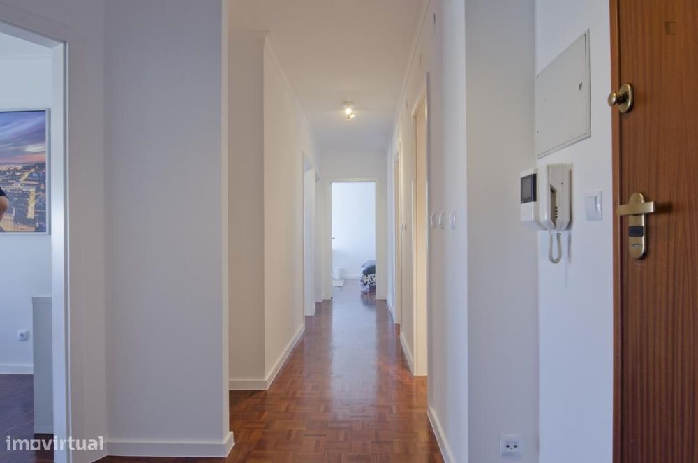 Quarto - localizado em Bela Vista Lisbon