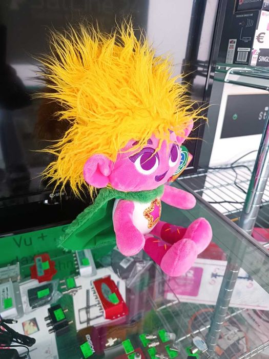 Novidade:Peluche Trolls Viva 35cm