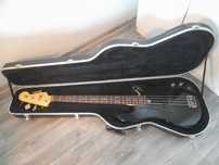 Fender Precision Bass. Produkcja USA z 2007 roku.