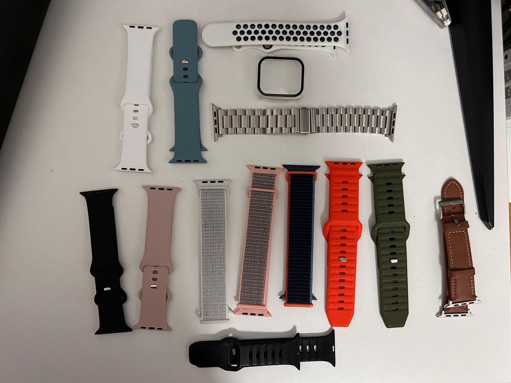 Apple Watch SE (2024) 44mm Original + braceletes