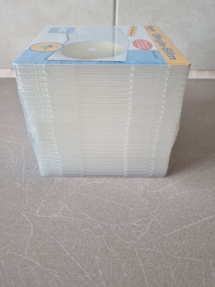 Puste pudełka do plyt CD / DVD