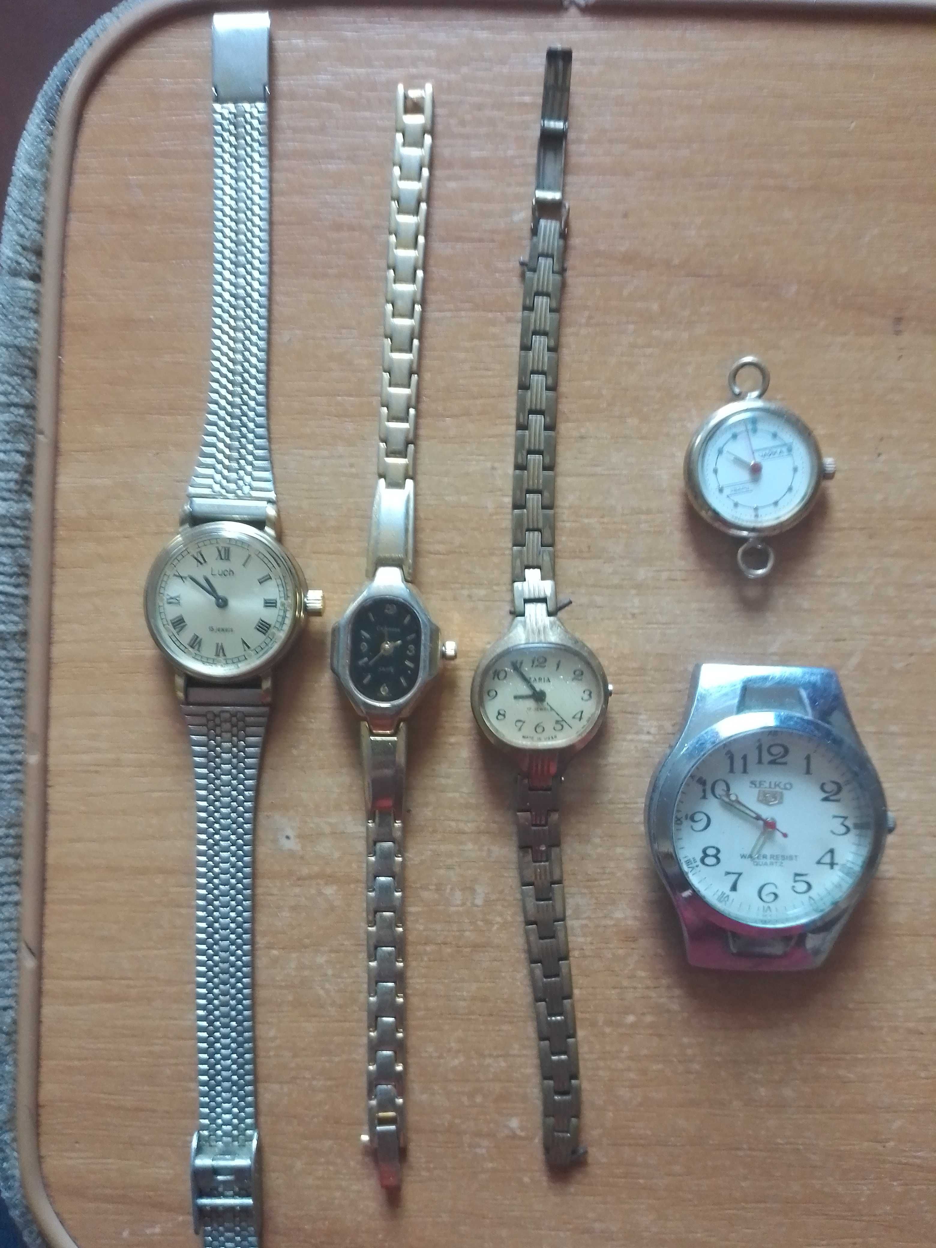 Продам жіночі радянські годинники