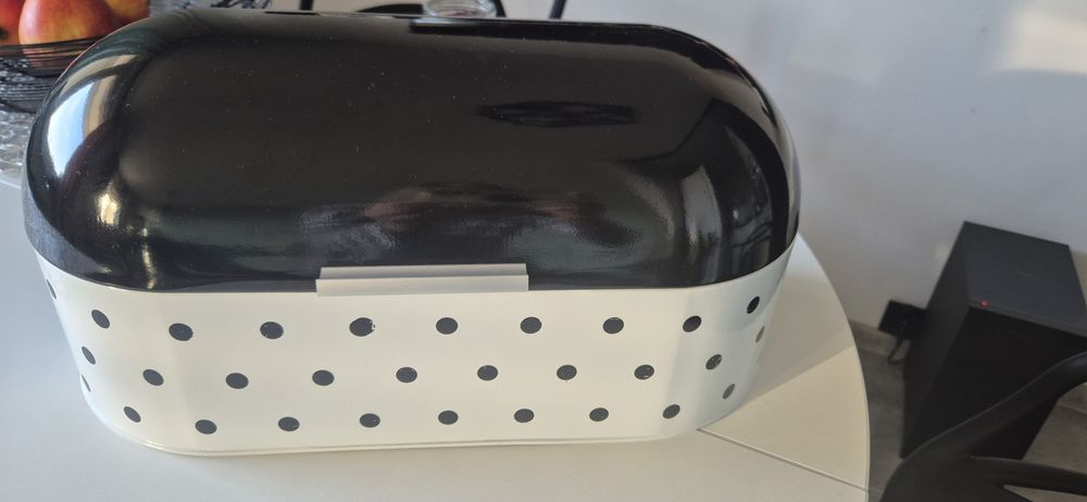 Chlebak  bialo-czarny