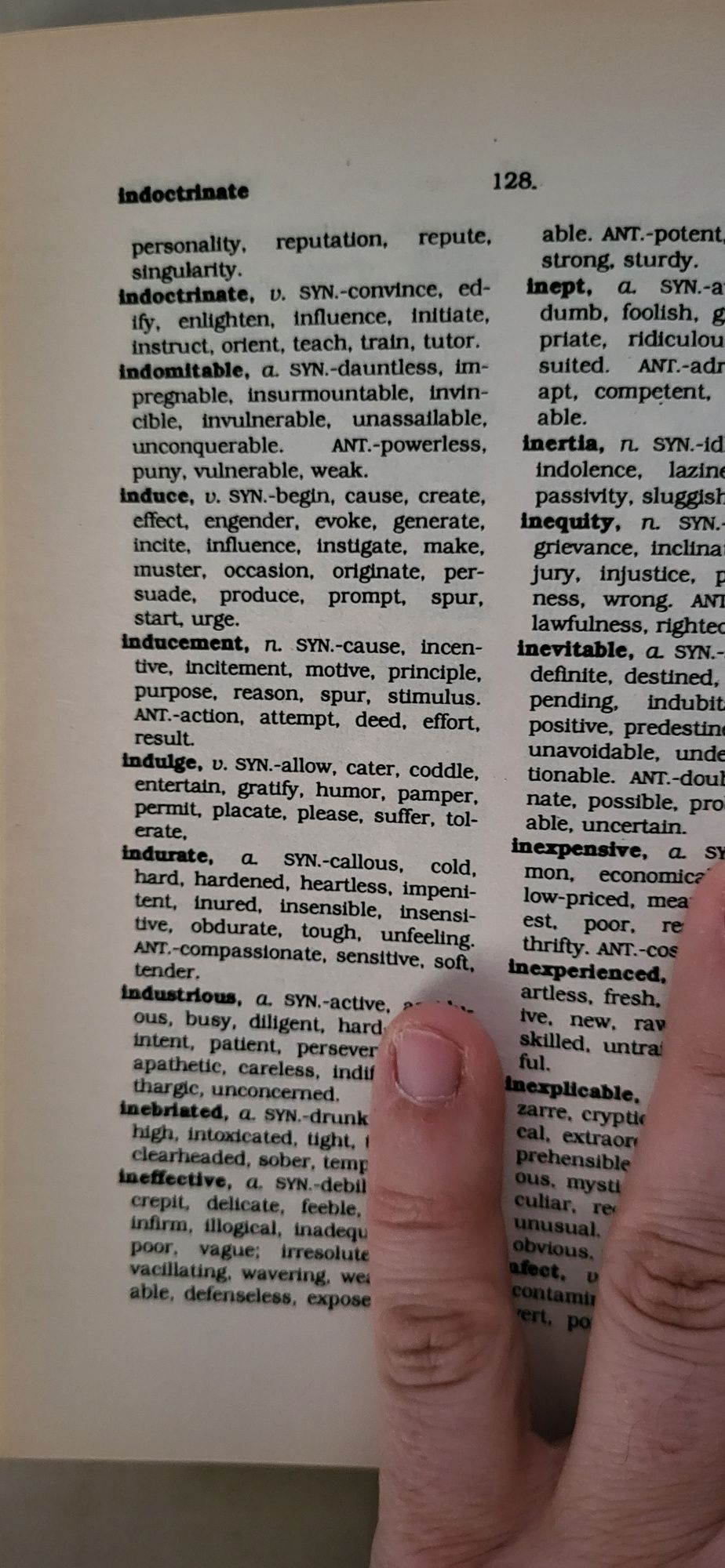 Webster's English Thesaurus