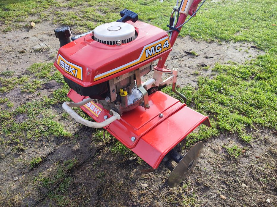 Glebogryzarka iseki masywna , mocna piękny stan !