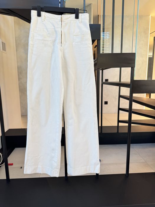 Білі джинси Sandro