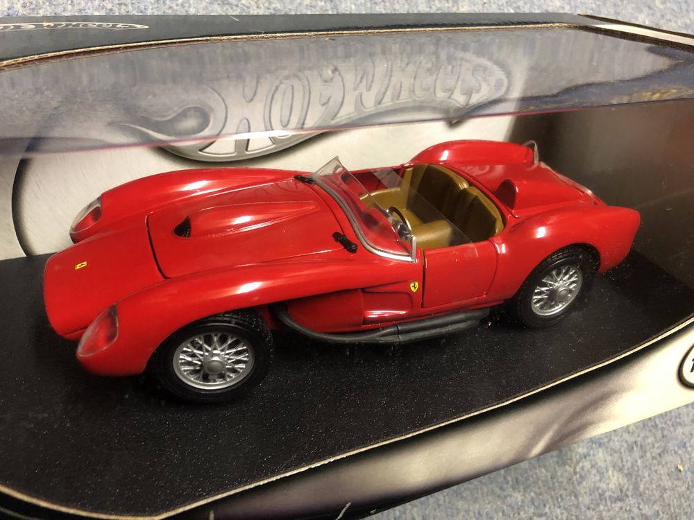 Ferrari Testa Rossa 1:18 NOWY