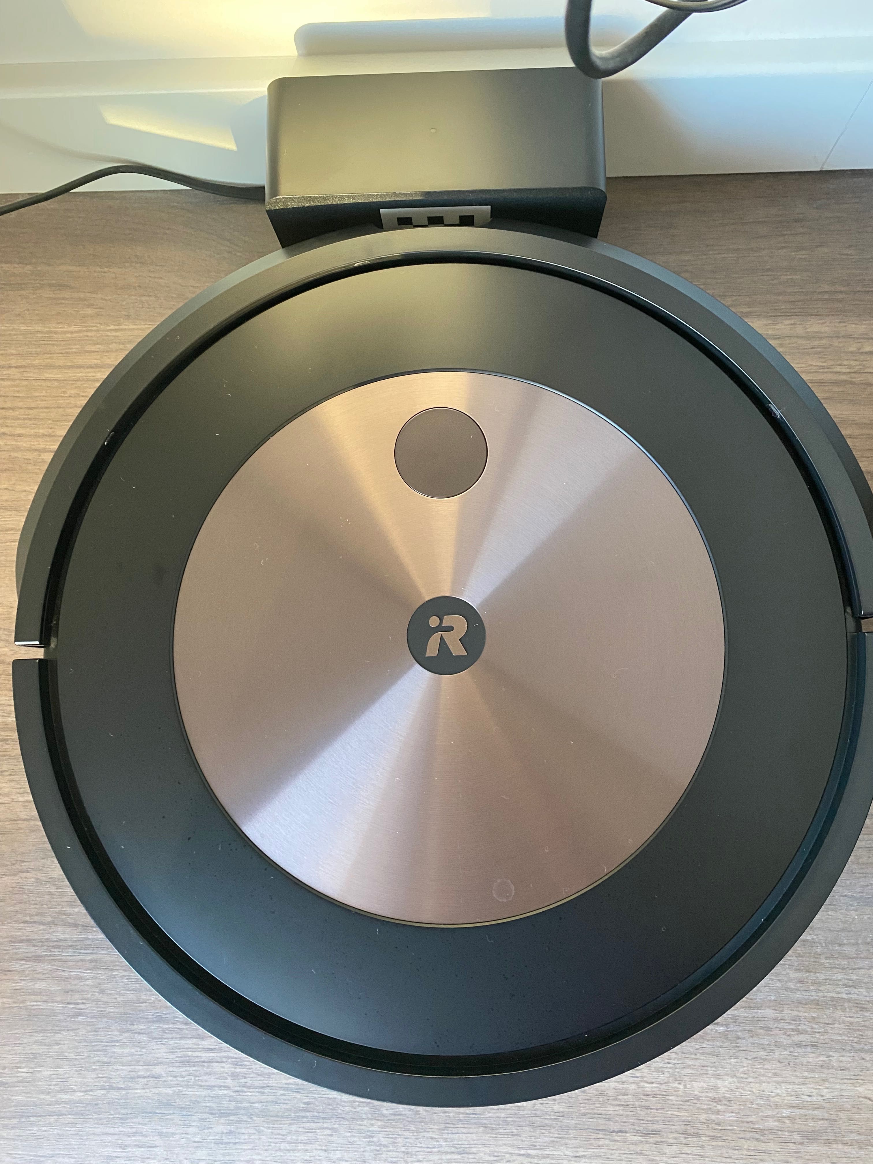 Fantástico aspirador IROBOT Roomba J7 Grafite