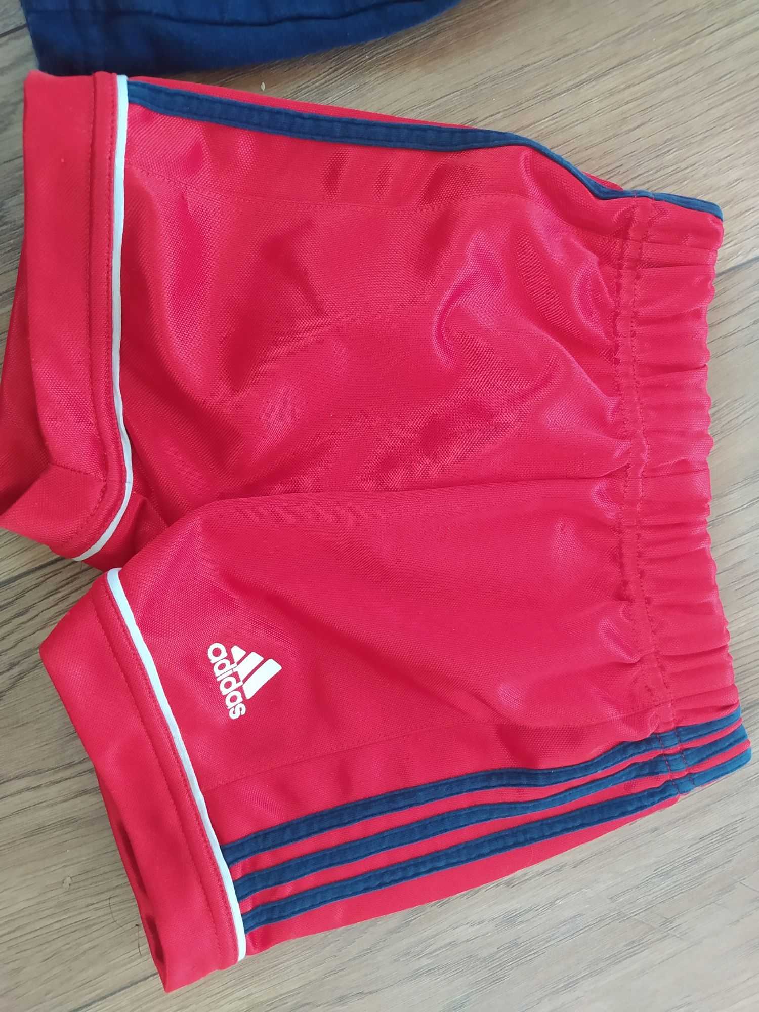 Spodenki adidas i mayoral 86