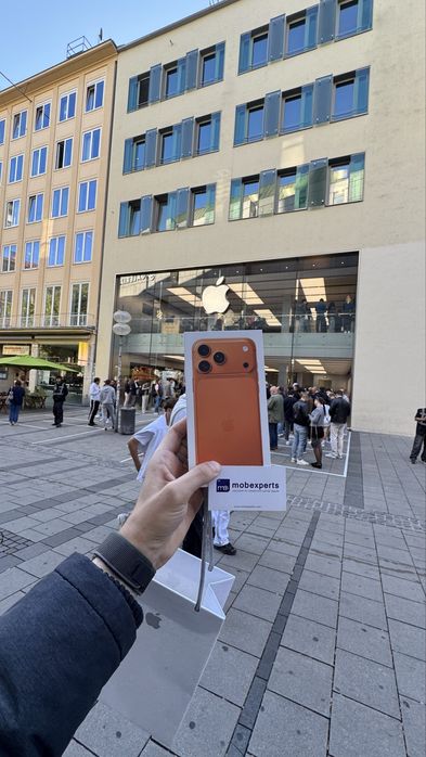 Apple iPhone 17 Pro Max Cosmic Orange 256GB