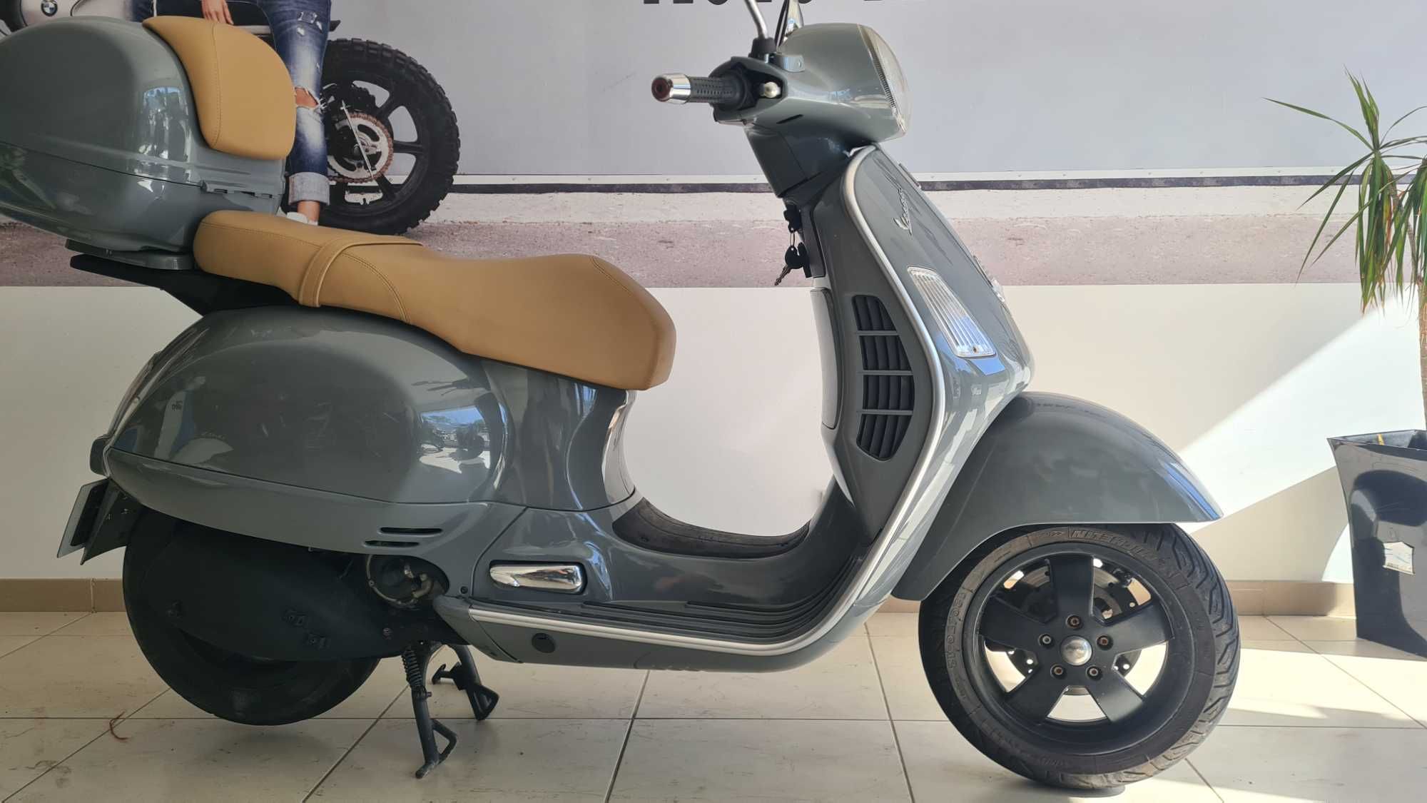 Super Vespa GTS 125
