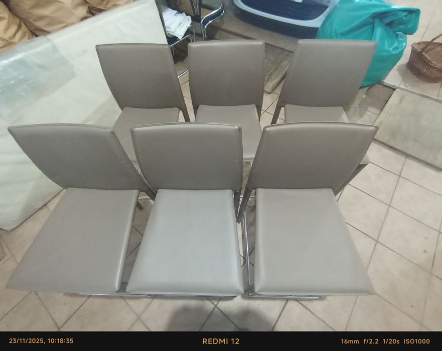 Cadeiras de bar em pele