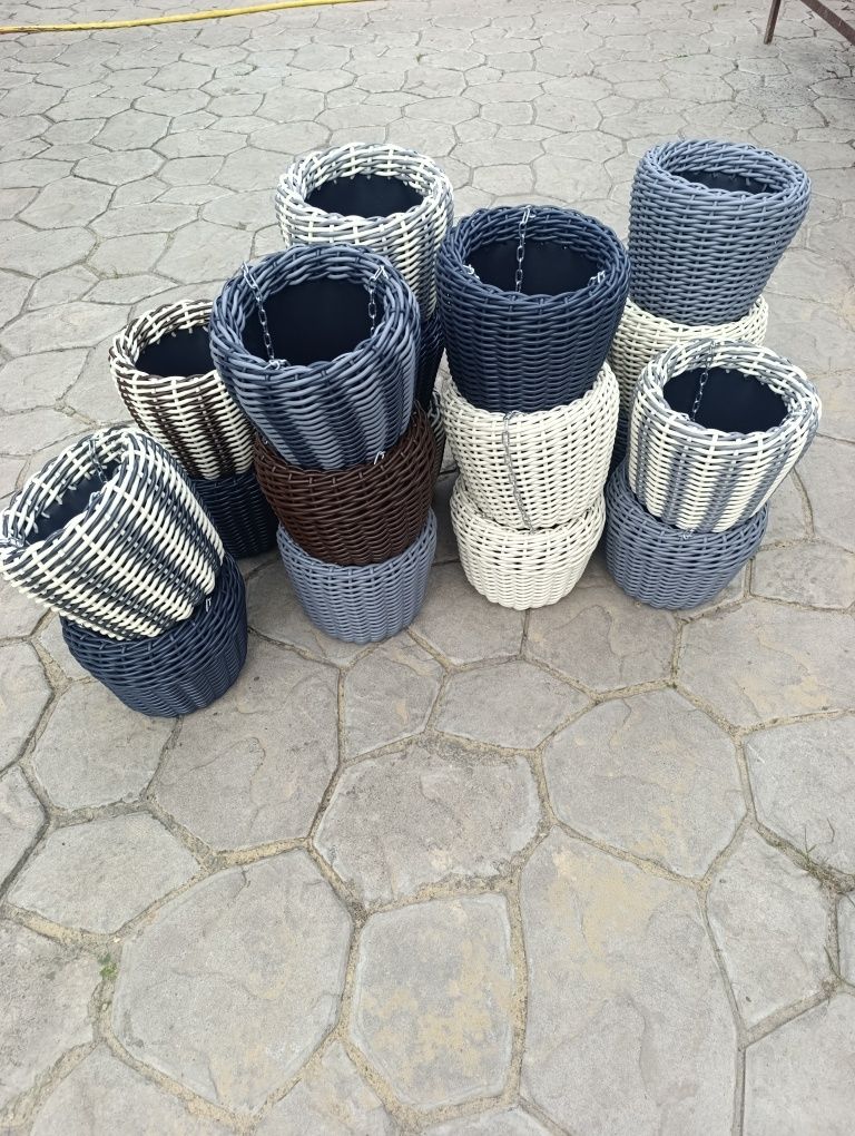 Продам кашпо з ротангу підвісні