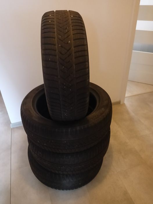 225/55 R18 zima Pirelli