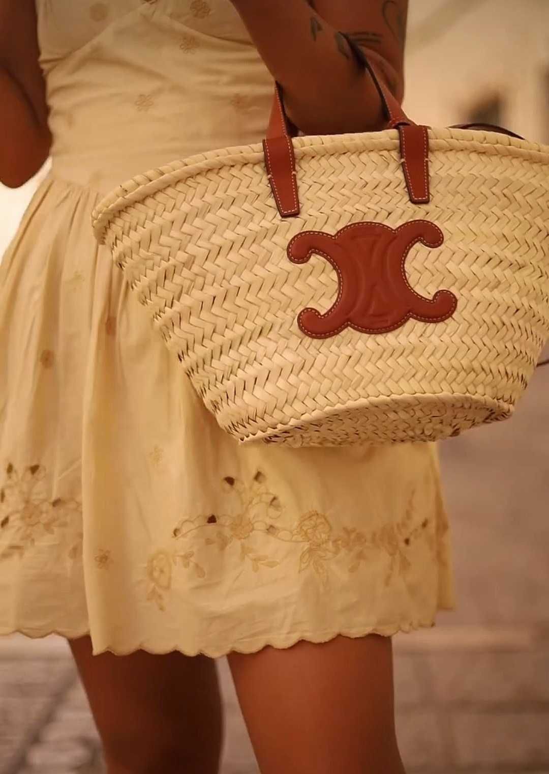 Сукня XS S M Zara з ажурною вишивкою поплінова легка нова колекція