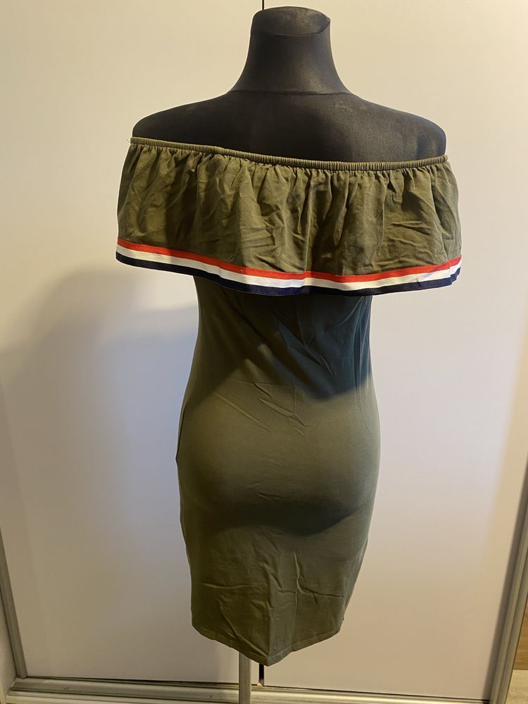Sukienka khaki z baskinka