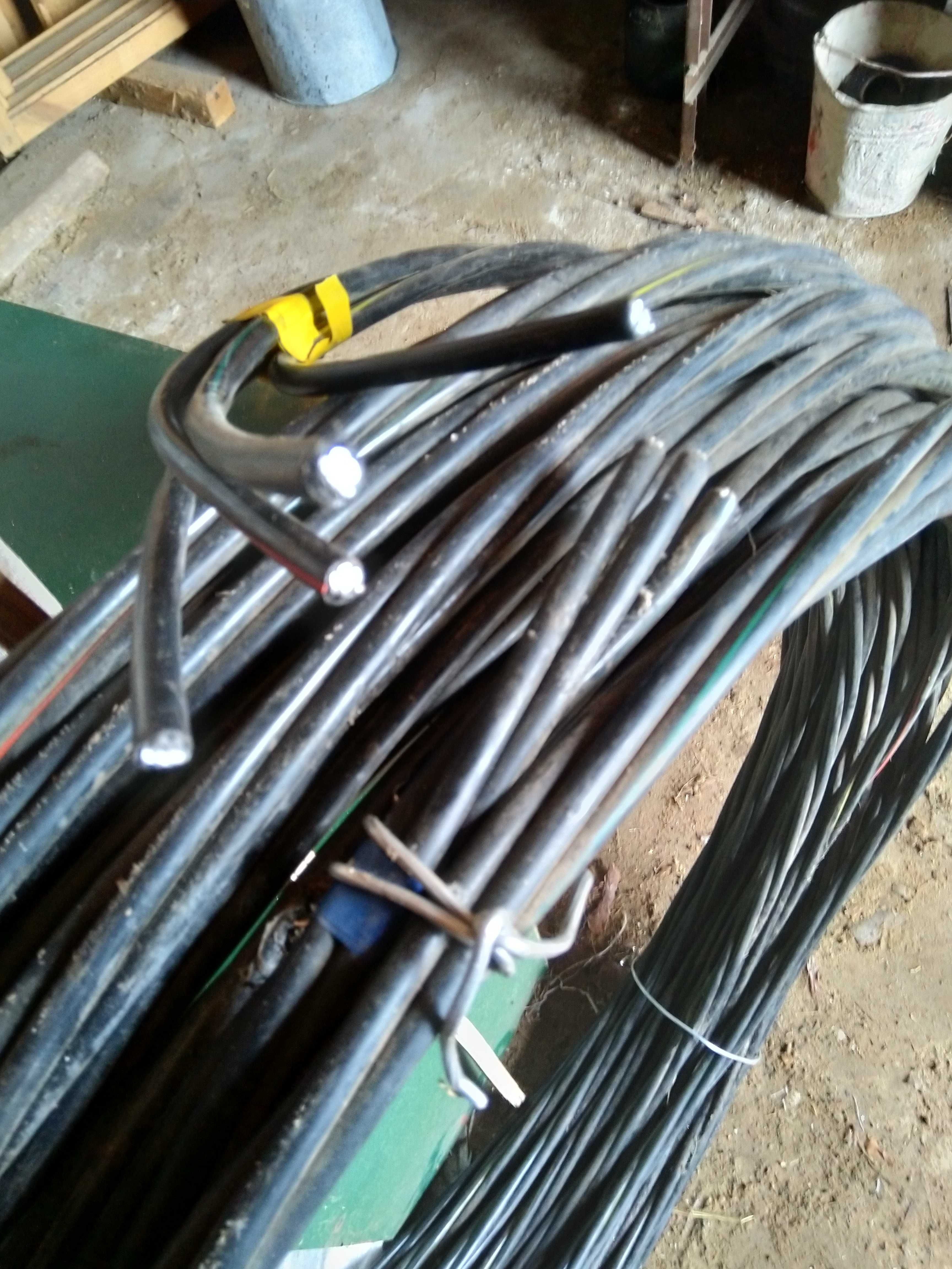 Продам кабель 4х жильный алюминий СИП,32 м2