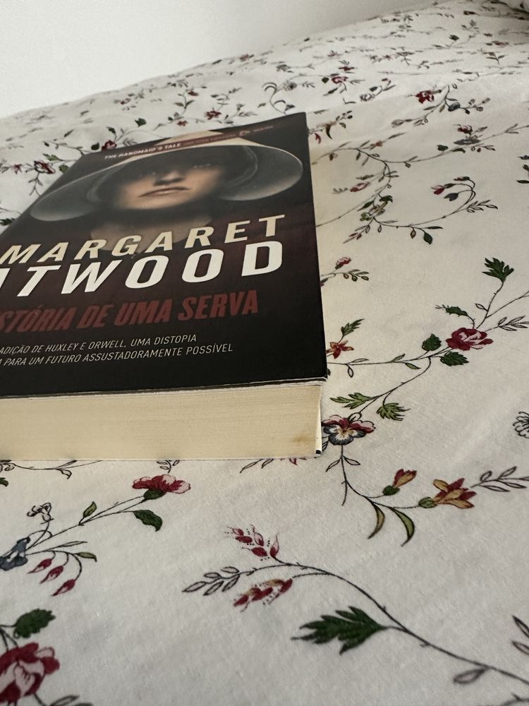 A História de uma Serva - Margaret Atwood