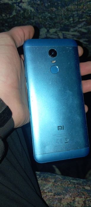 Продам редми  на запчасти