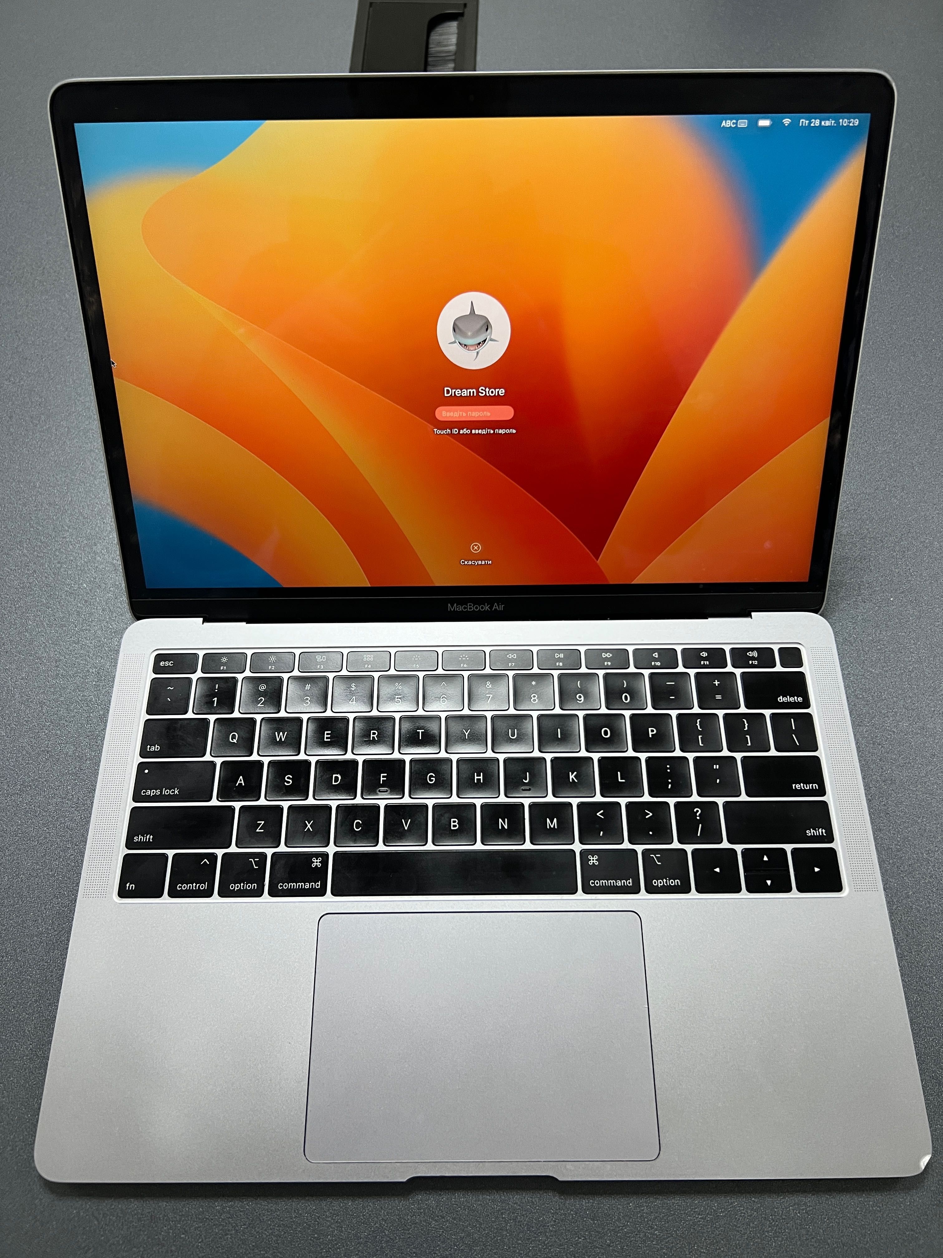 Macbook Air i5 128 SSD 2018 Retina дісплей. В ідеальному стані.