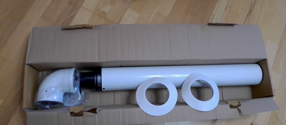 Коаксіальна труба з коліном