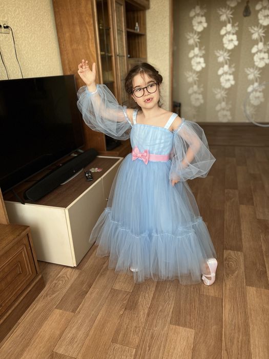 Сукня на випускний