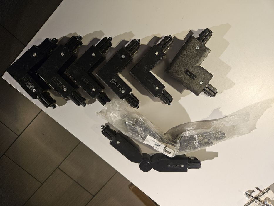Sprzedam lampy i 4 szyny plus łączniki