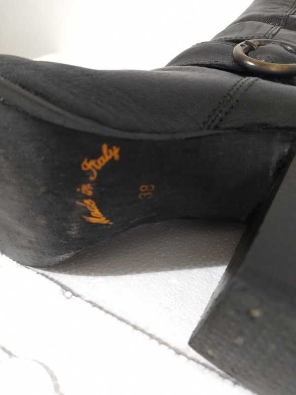 Botas como novas da PROF