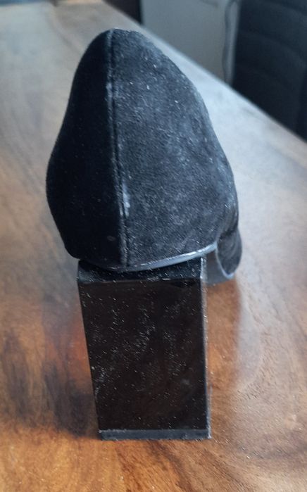Buty zamszowe, czółenka Stradiwarius 39
