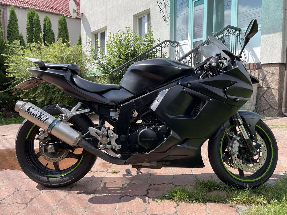 Hyosung GT250R 2012