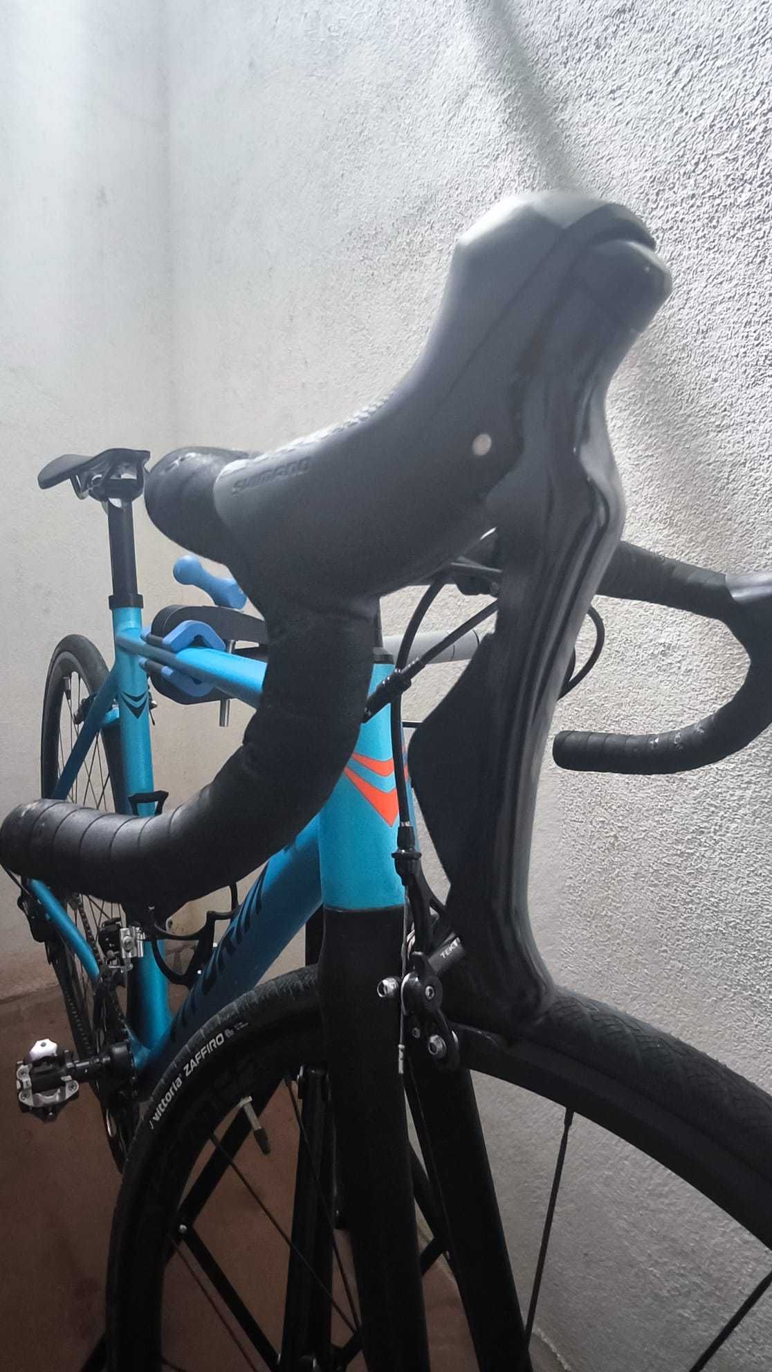 Bicicleta de Estrada Vitoria Race como nova