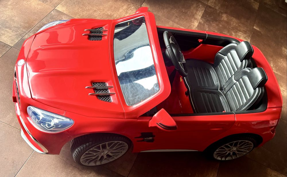 Samochod na akumulator dla dzieci