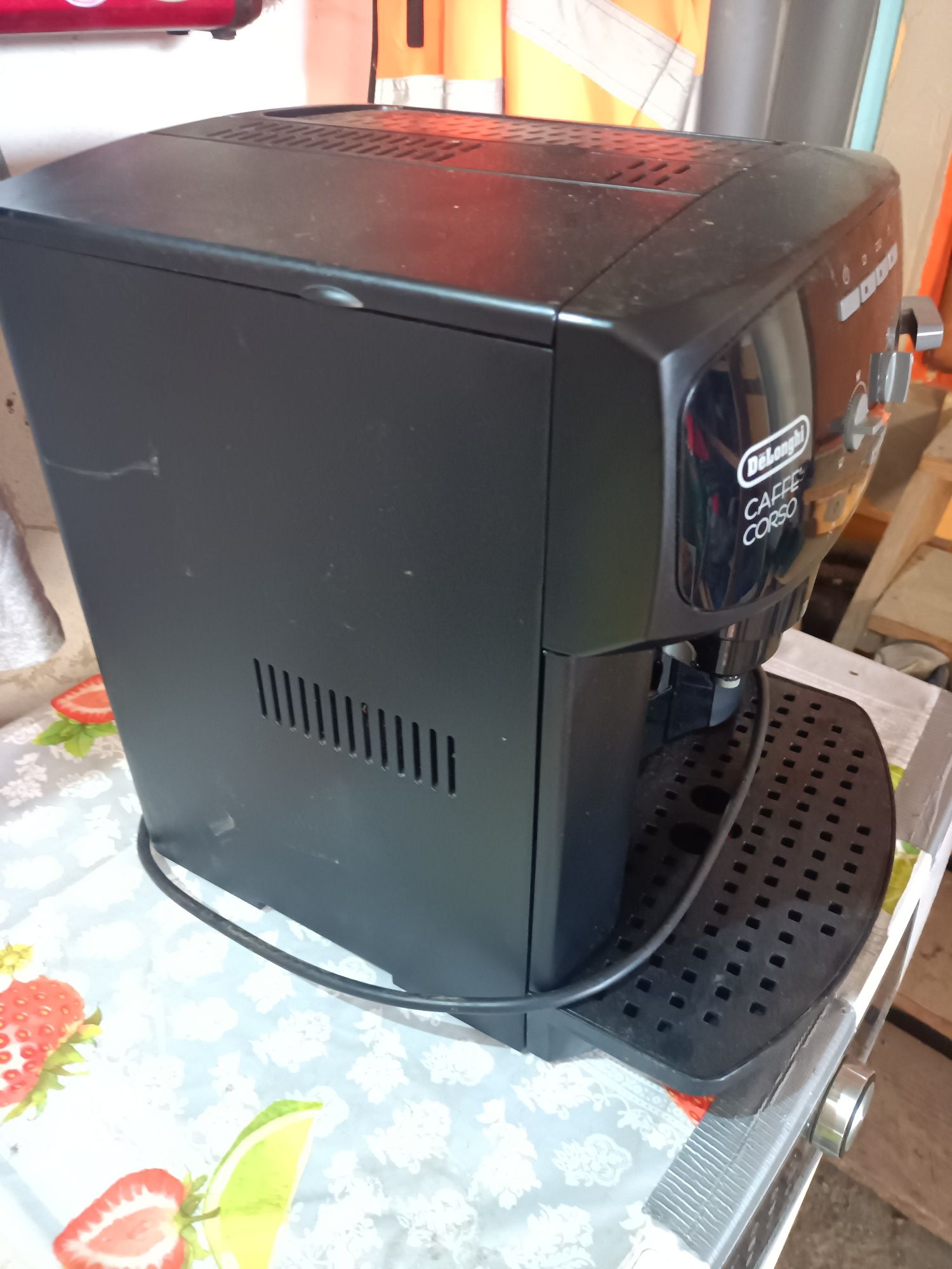 Ekspres do kawy DeLonghi Caffe Corso (Esam2600)