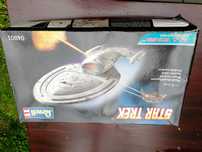 Revell Star Trek U.S.S Voyager model wysyłka