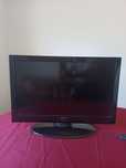 TV LCD Hitachi 26"